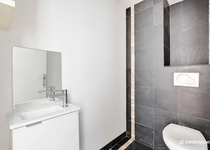 Charming Convention Serres Párizs